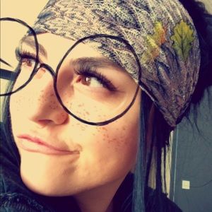 Meet your Posher, Ashlee